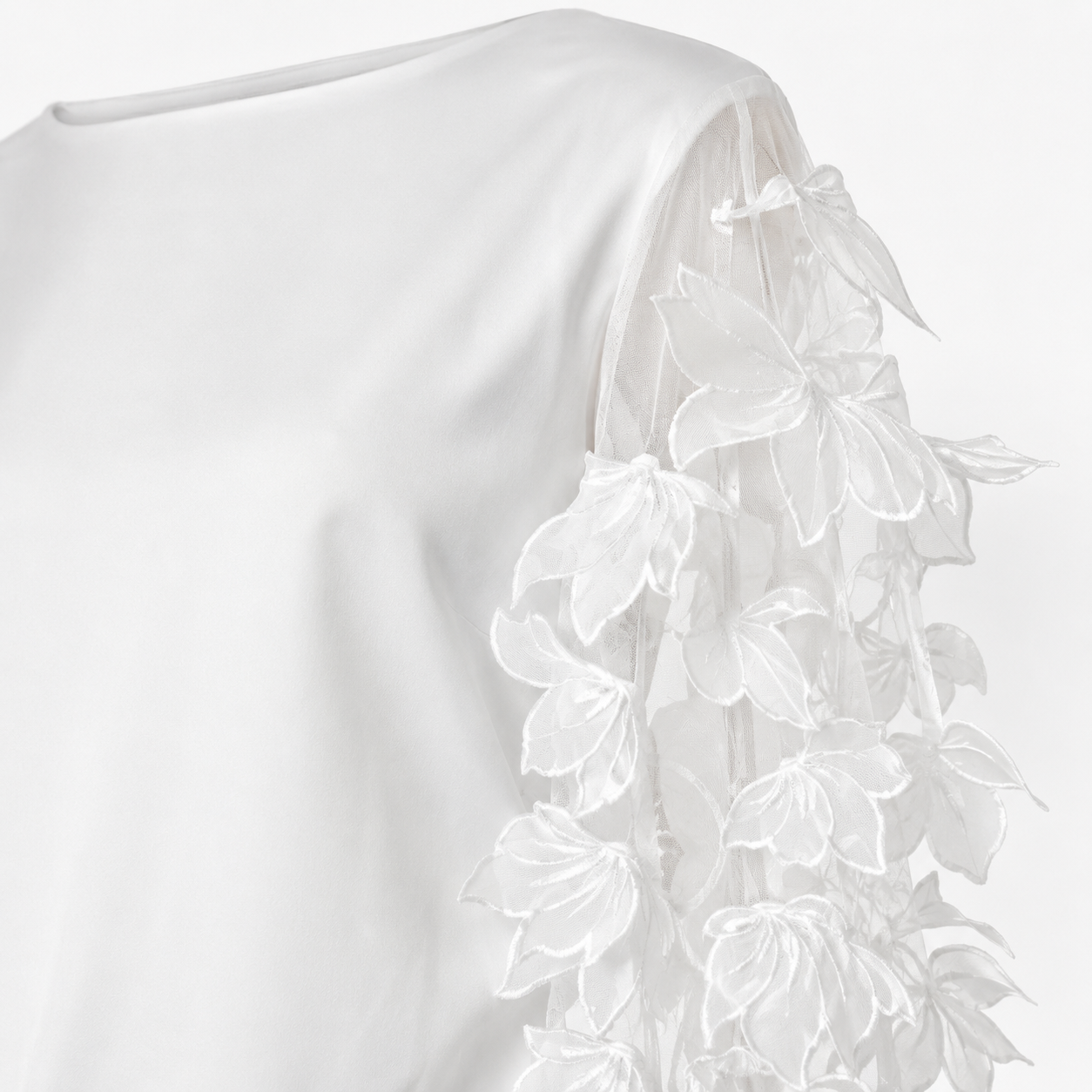 Drop-Leaf Sleeve Plunge Back Blouse