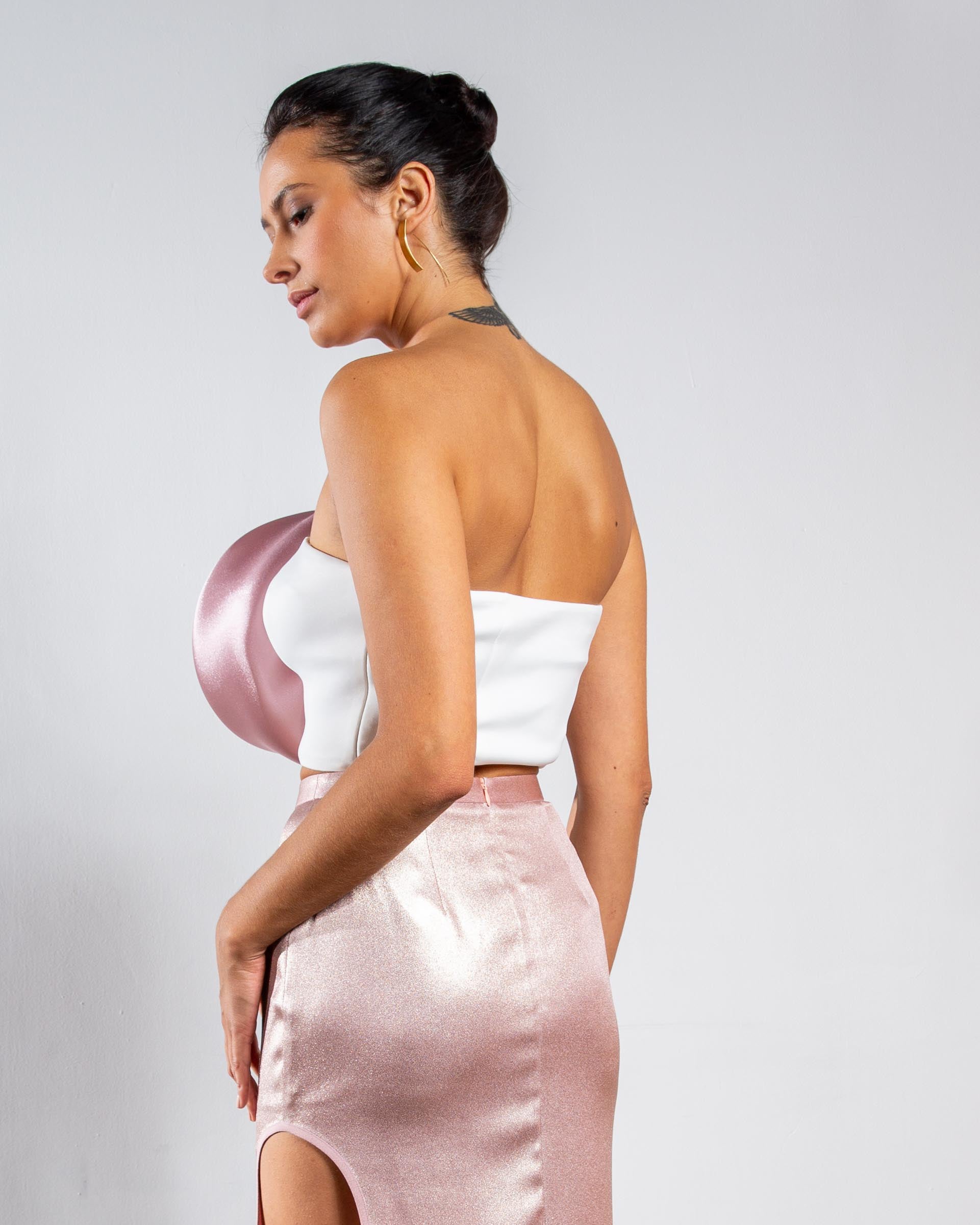 Une Rose Bi-Colour Crop Top - White