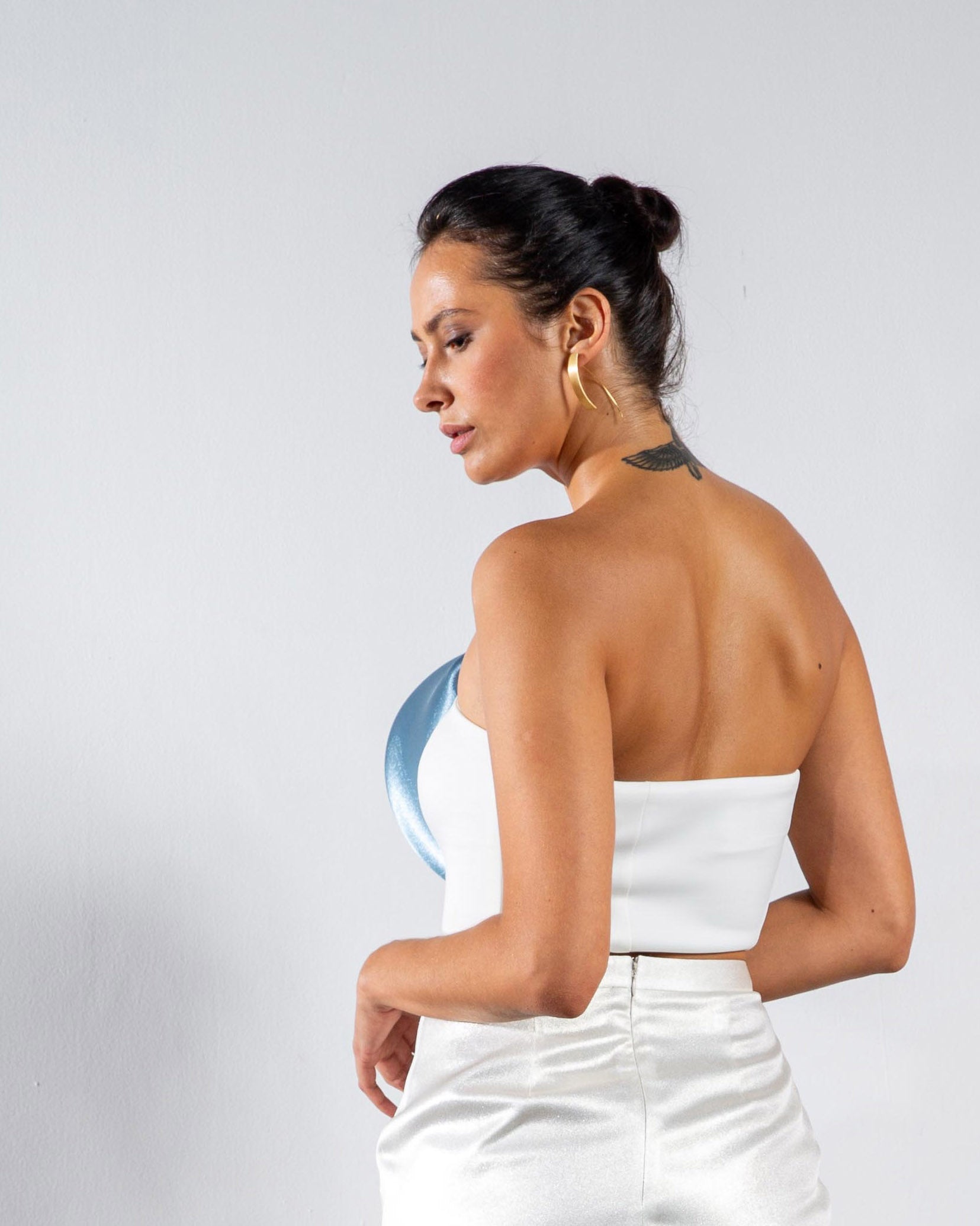 Une Rose Bi-Colour Crop Top - White