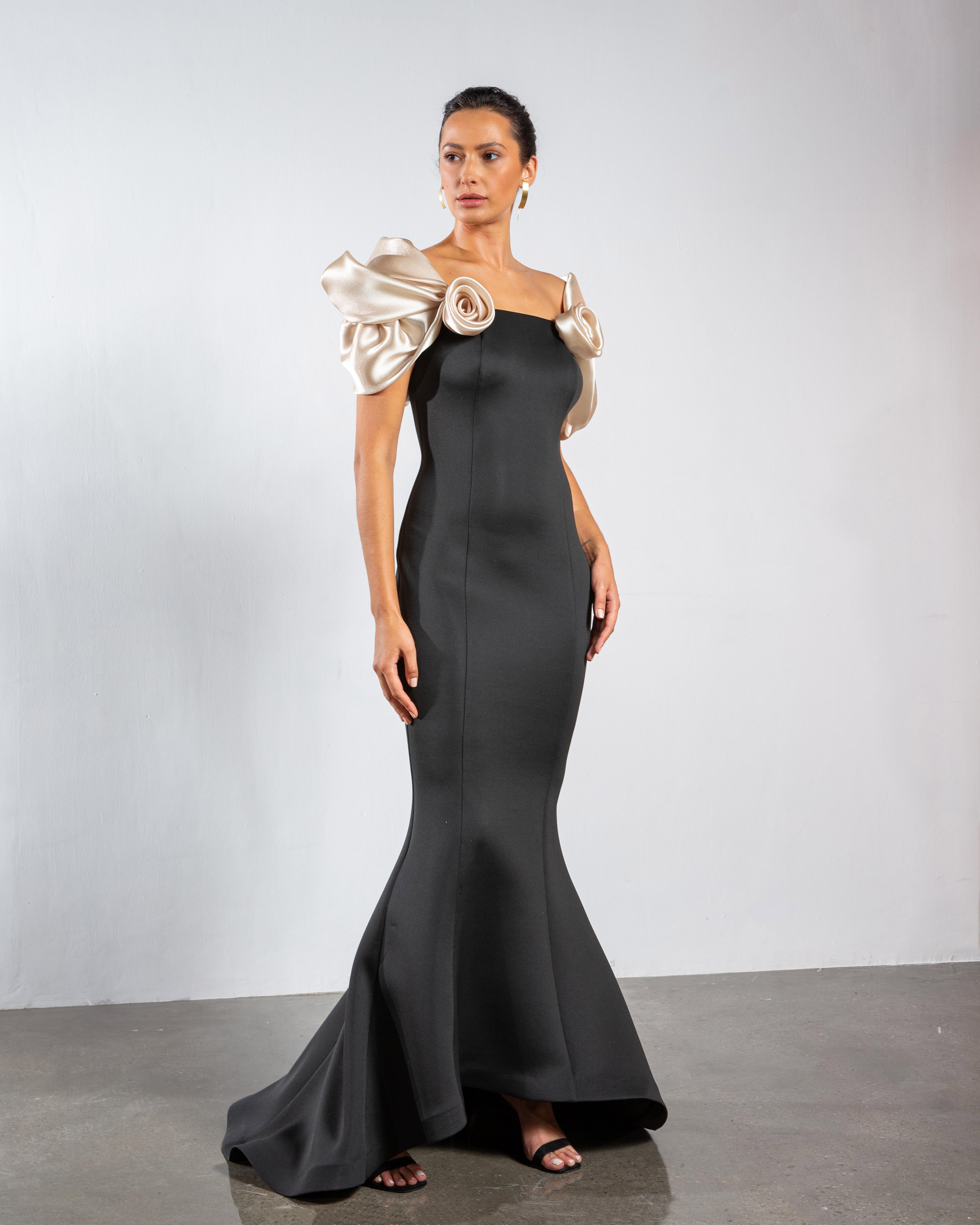 Rose Sleeve Panel Maxi Dress - Black