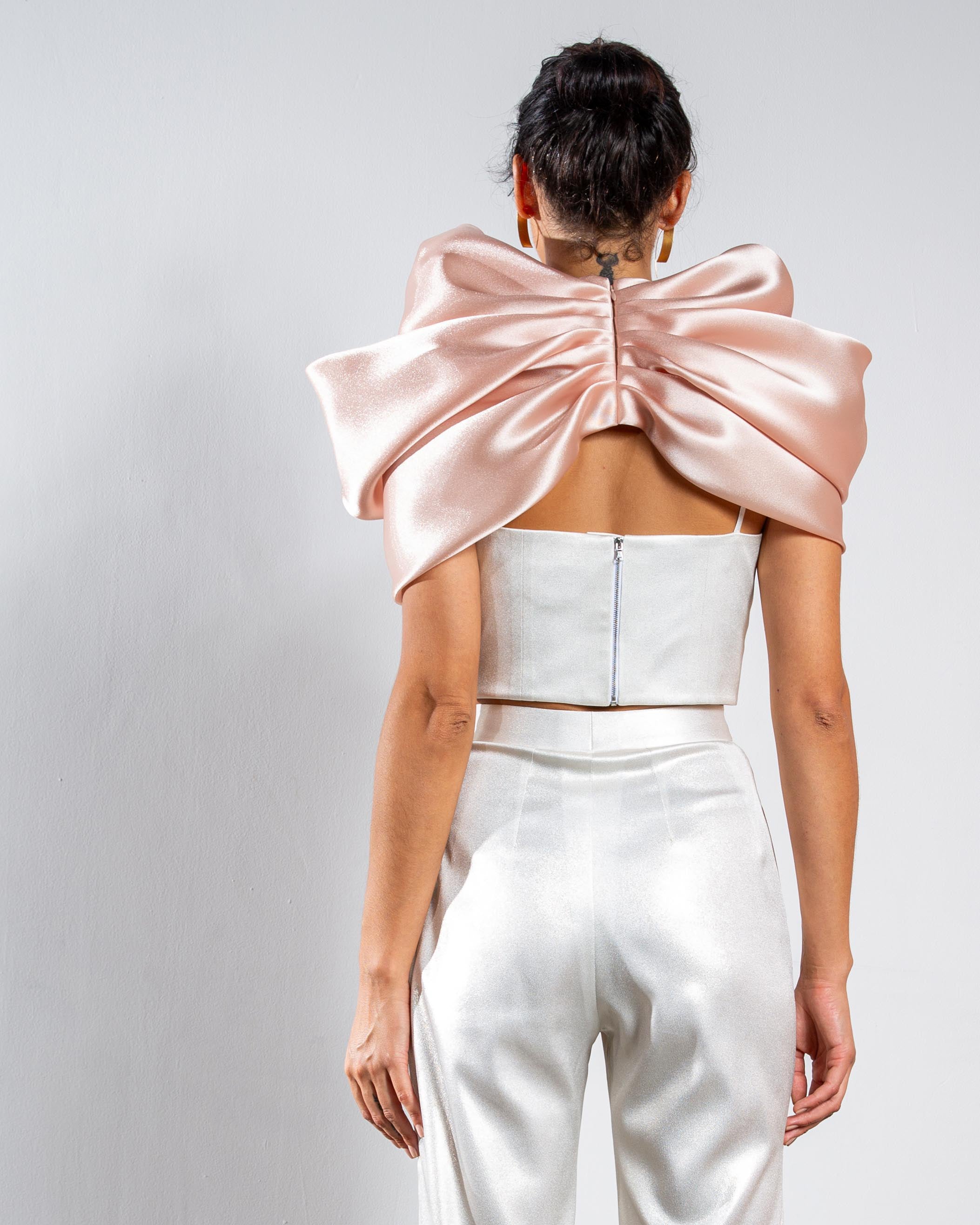 Margot Oversized Bow Collar