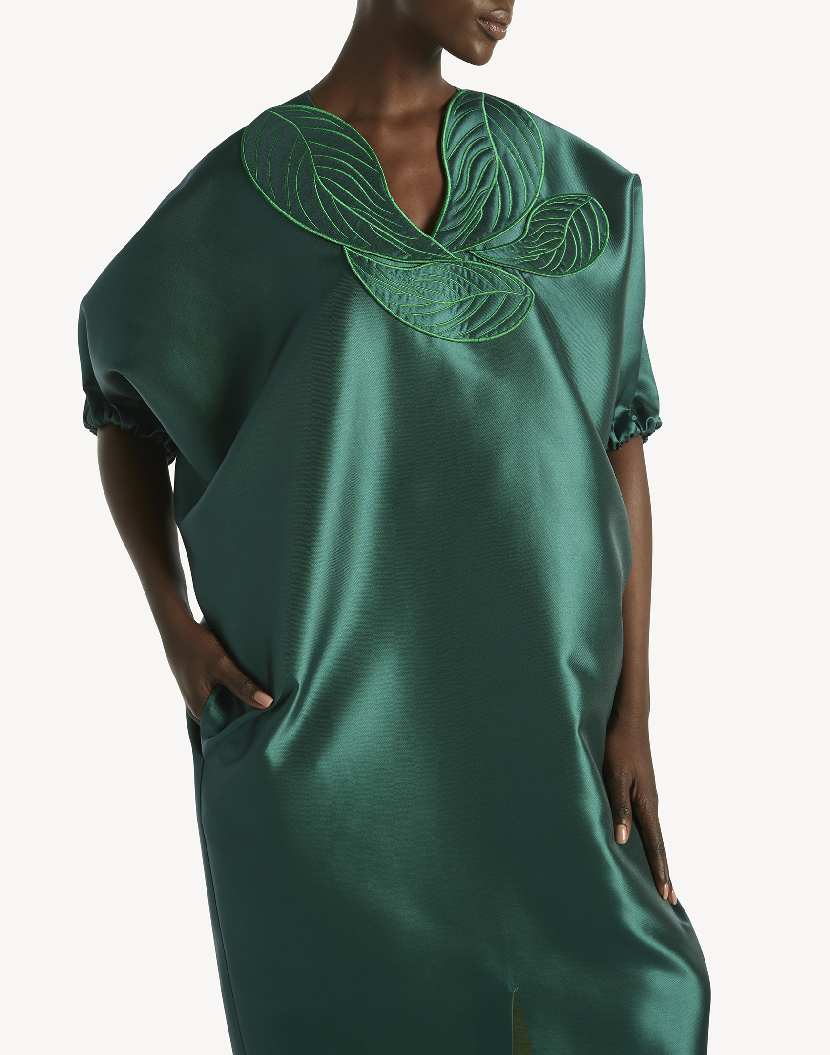 Anissa Leaf Appliqué Kaftan