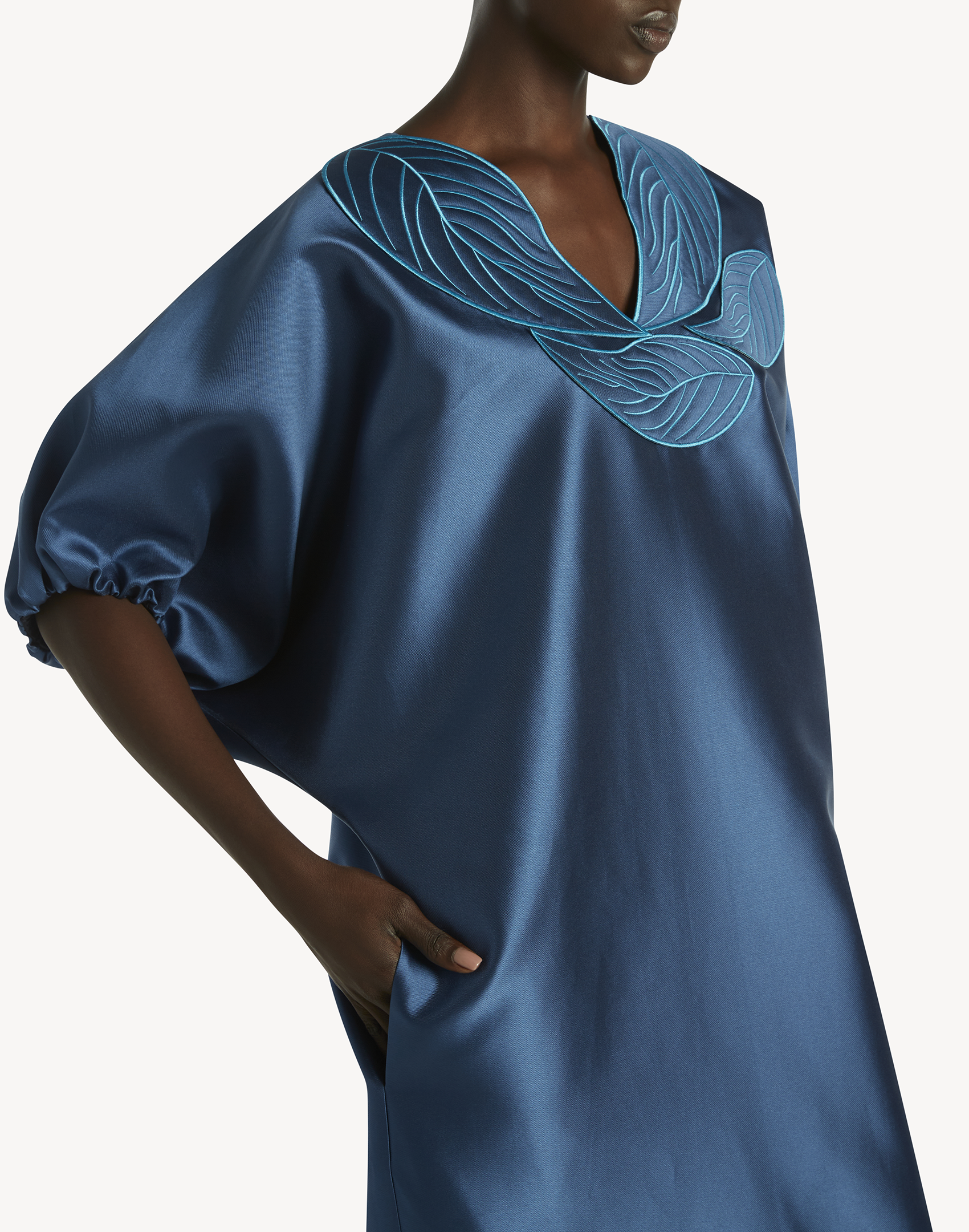 Anissa Leaf Appliqué Kaftan