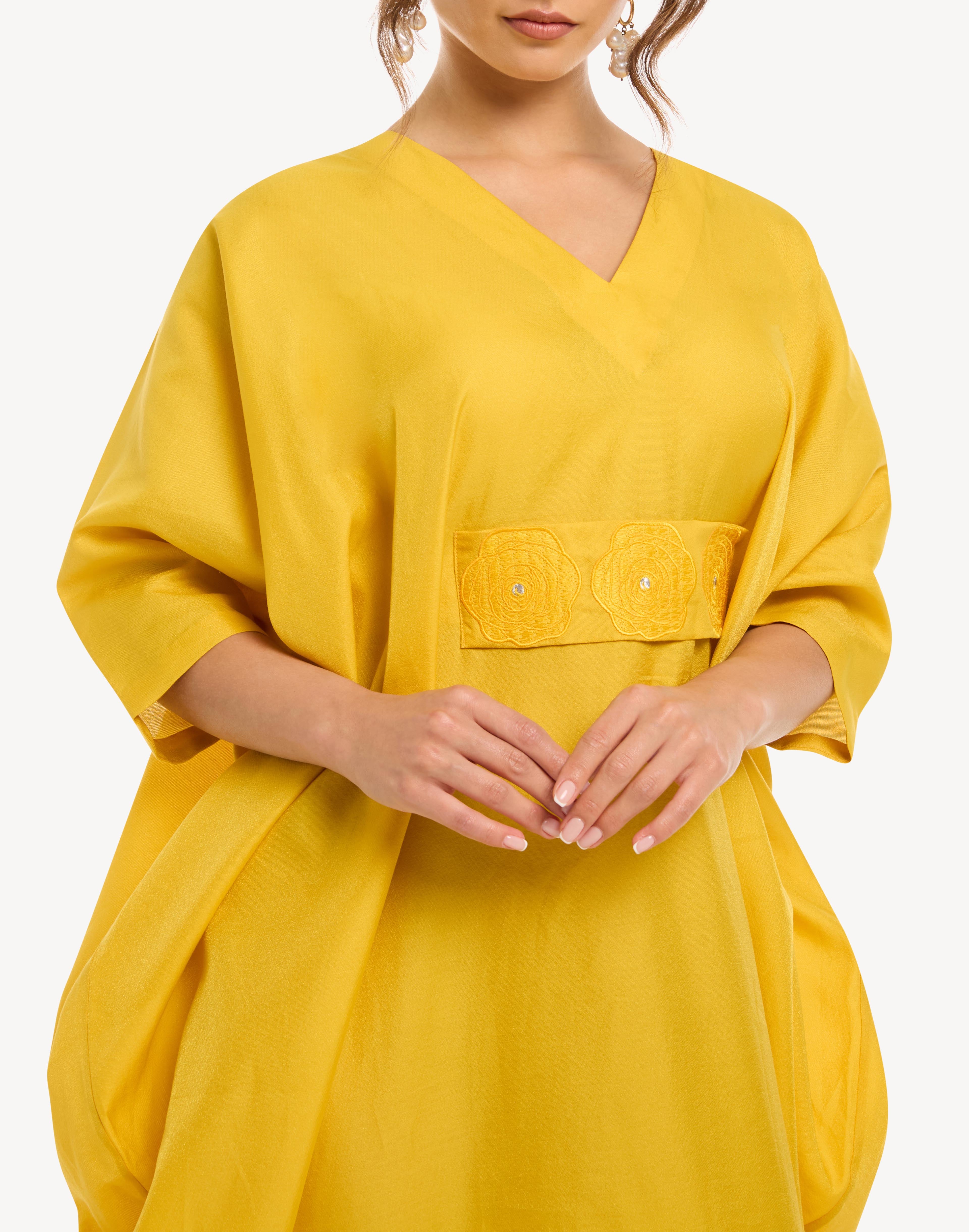 Salma Leaf Embroidered Belted Kaftan