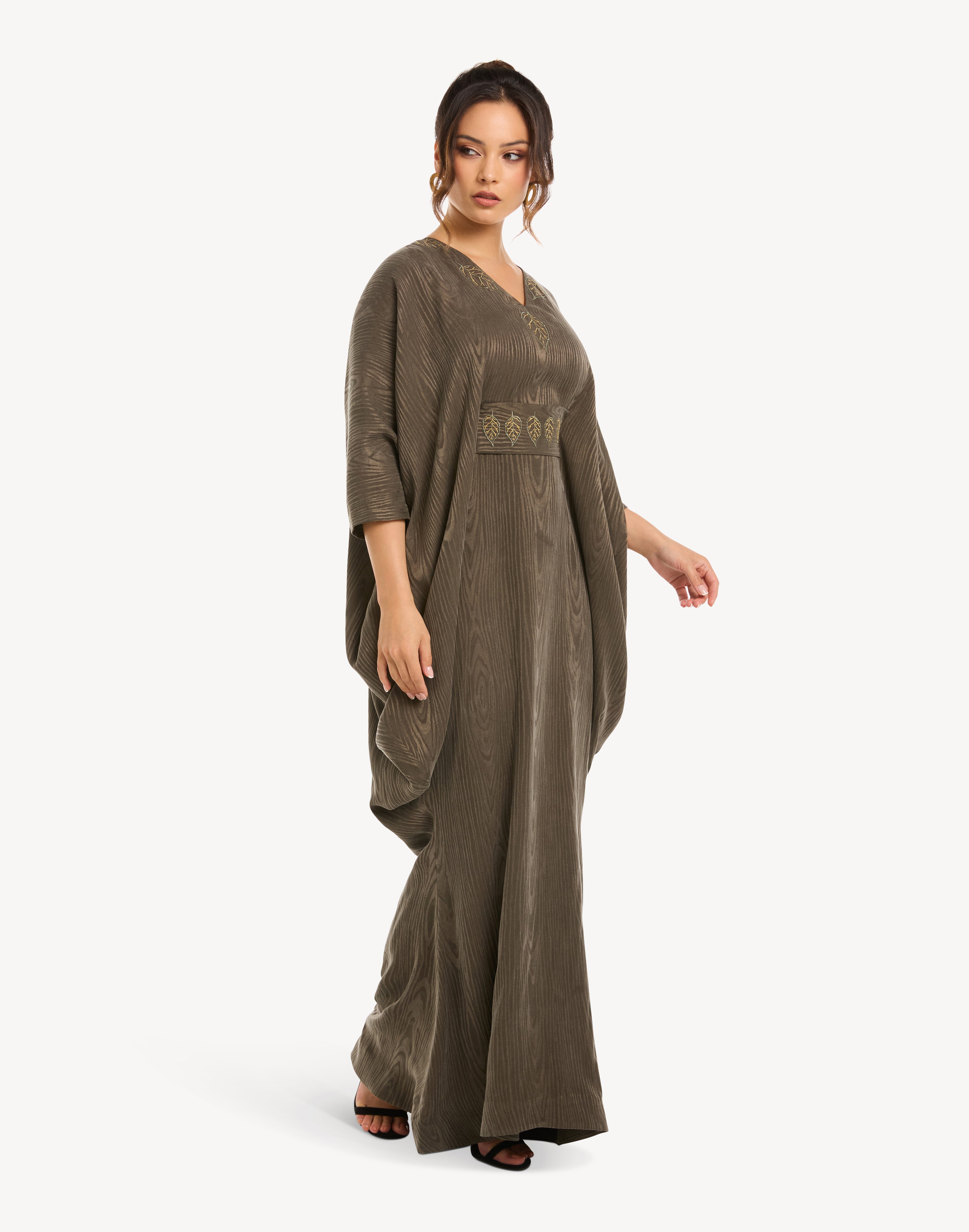 Salma Leaf Embroidered Belted Kaftan